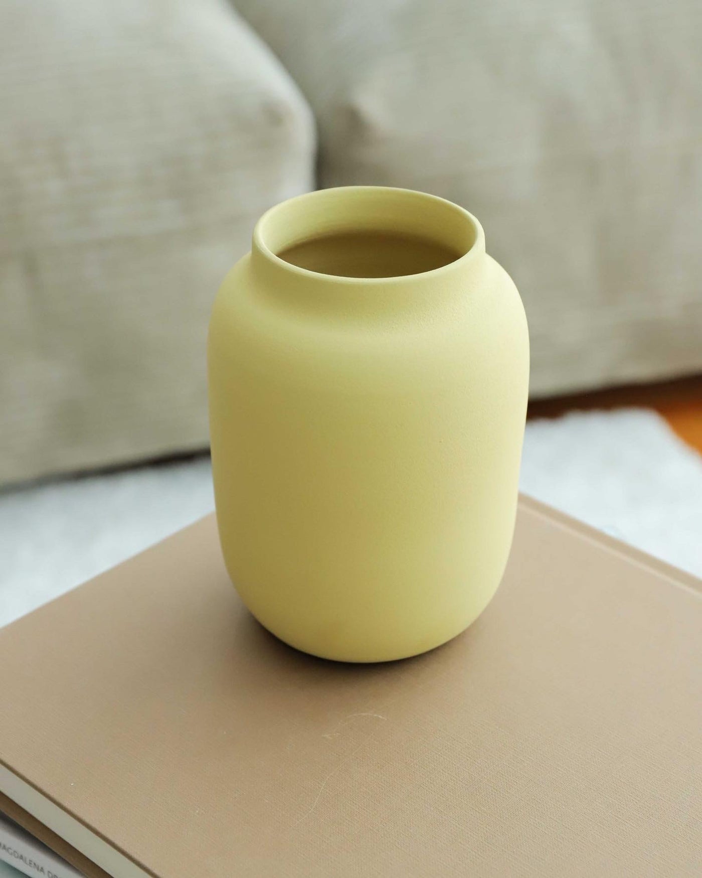 Blanc Collection 04-Yellow Vase